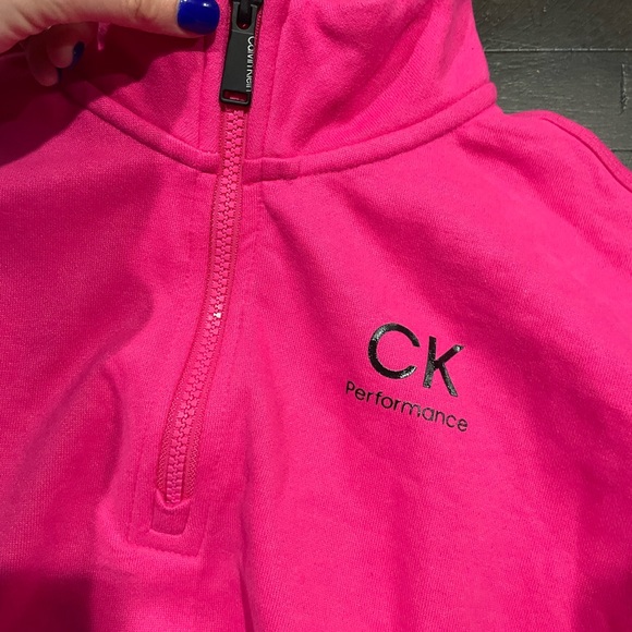 Calvin Klein Crop Sweatshirt - Picture 2 of 6